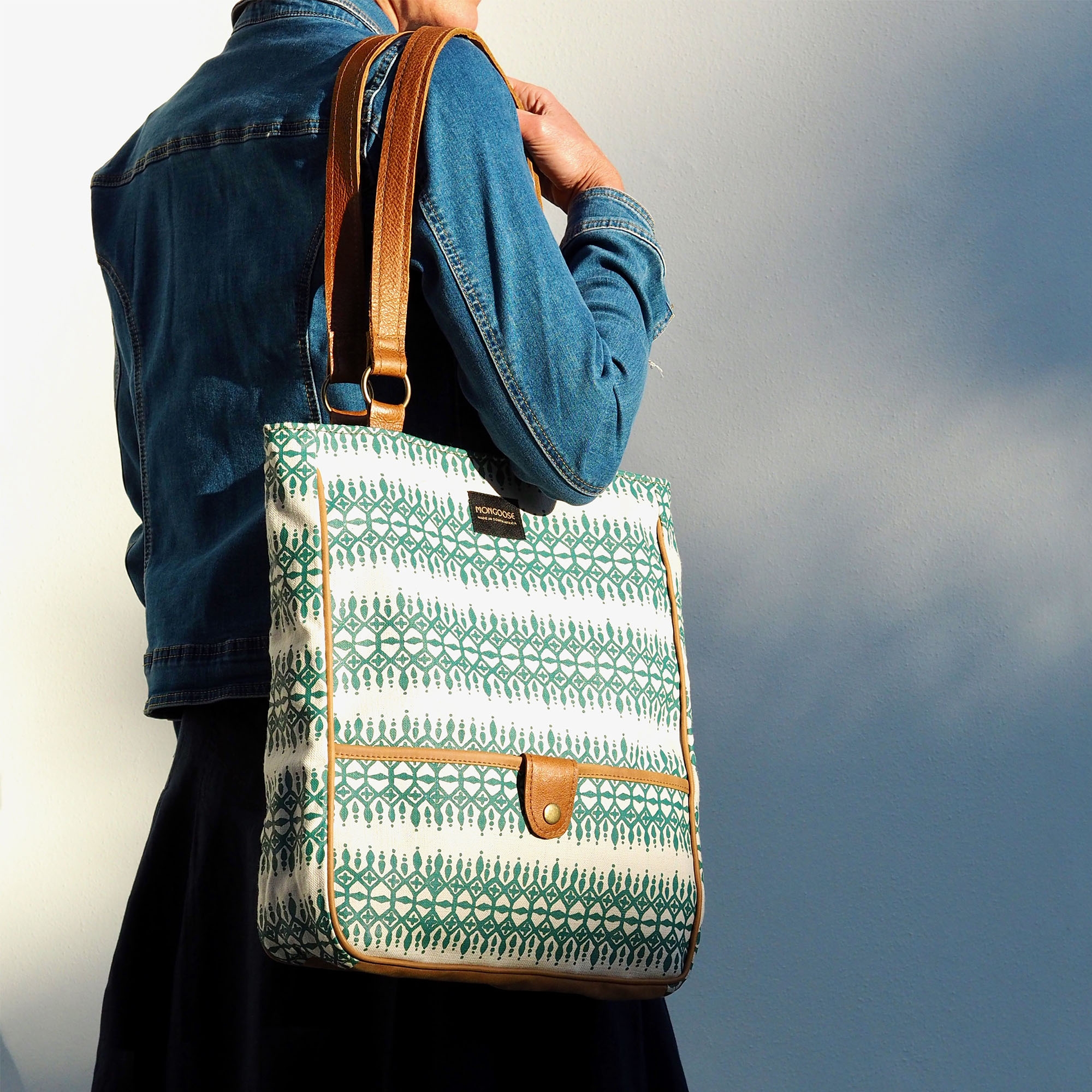 Mongoose Large Shoulder Bag in Masai Green